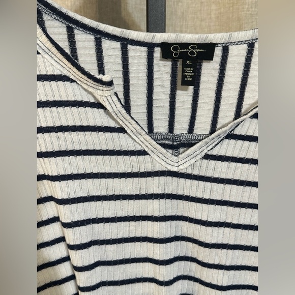 Womens Jessica Simpson striped king sleeve V-neck top - size‎ xl - Picture 3 of 3